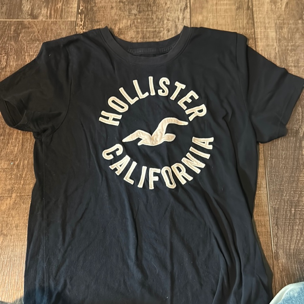 Hollister Tshirt